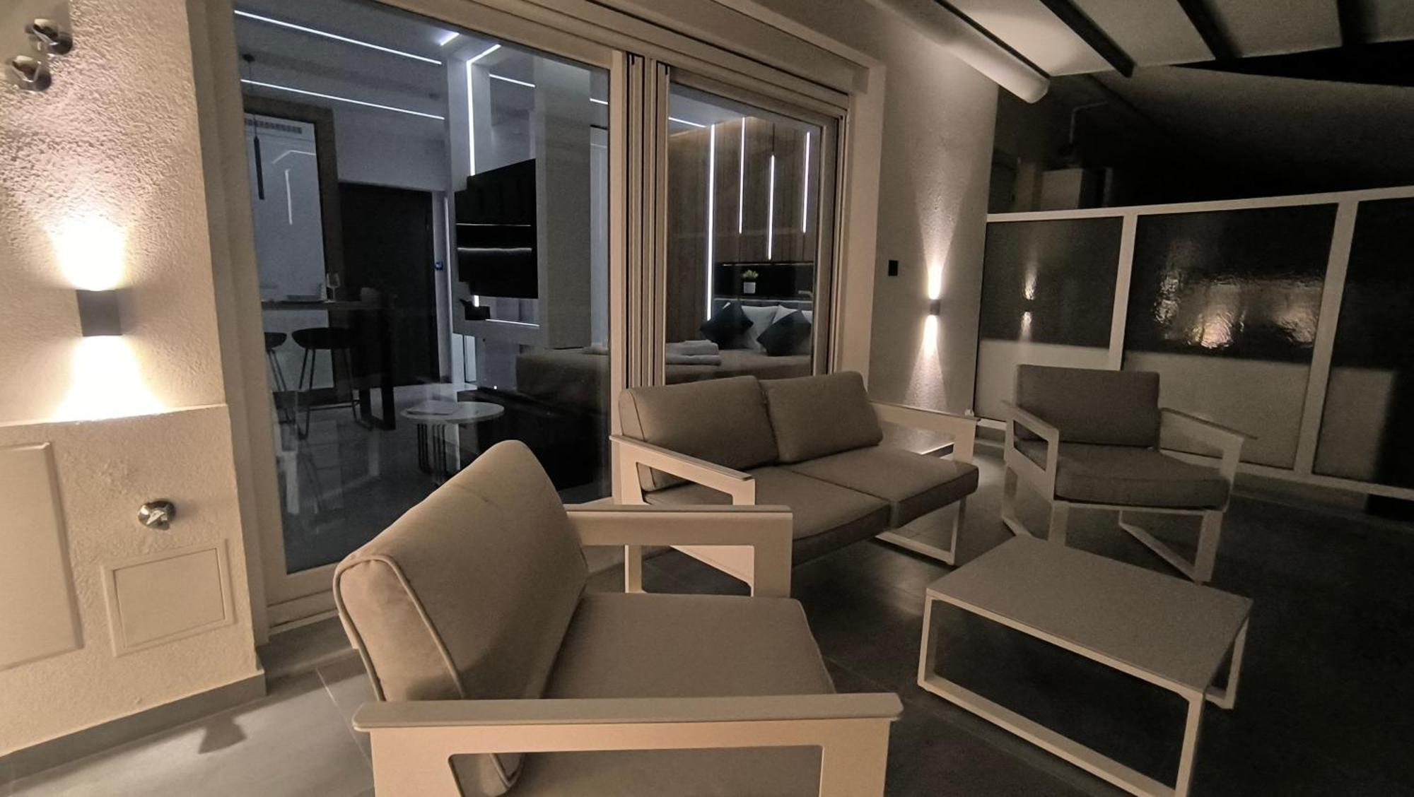 Larisa Absolute Suites, Sky View Smart Home Exterior foto